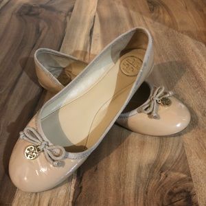 🖤sold🖤TORY BURCH Nude Patent Leather Ballet Flat